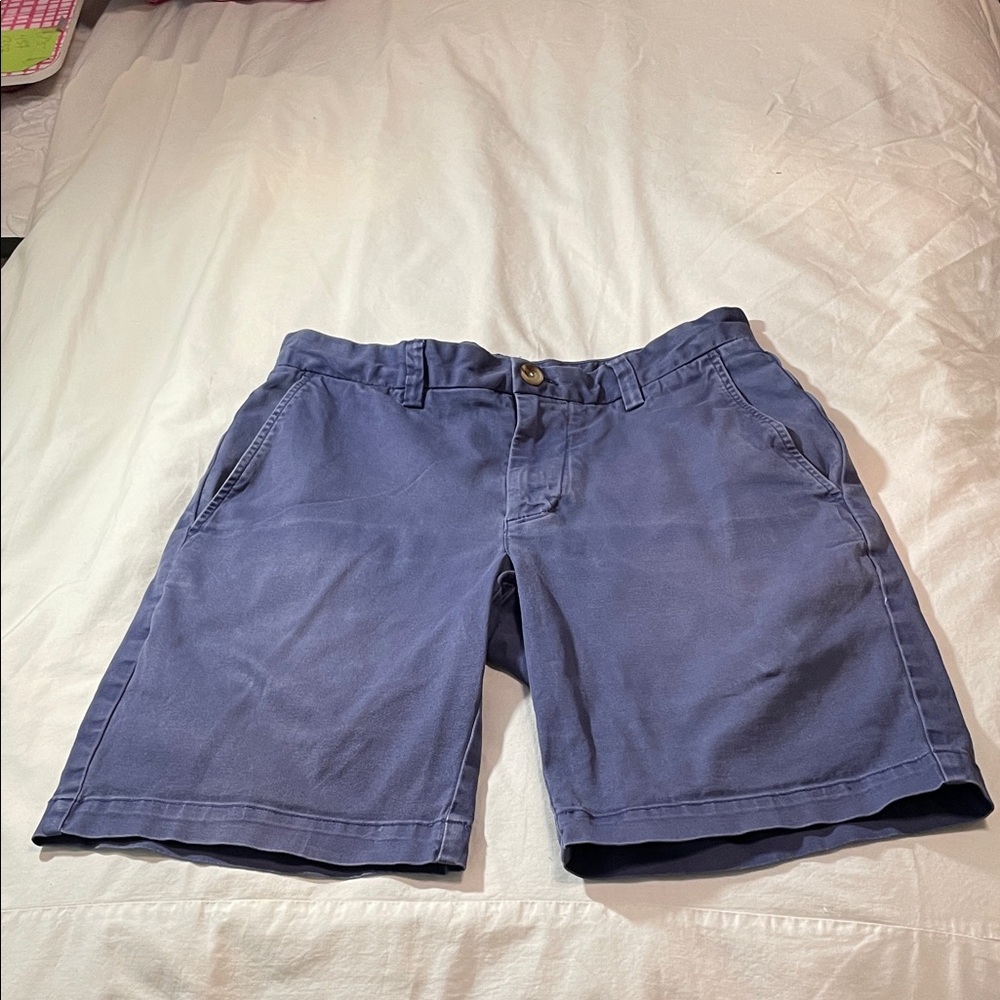 Vineyard Vines Men's Shorts in Navy with Pink Whale